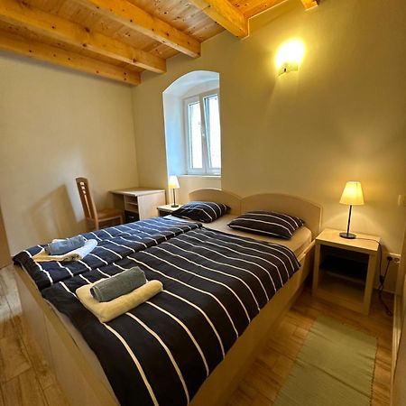 Old Town Apartments Trogir - Free Parking Eksteriør billede