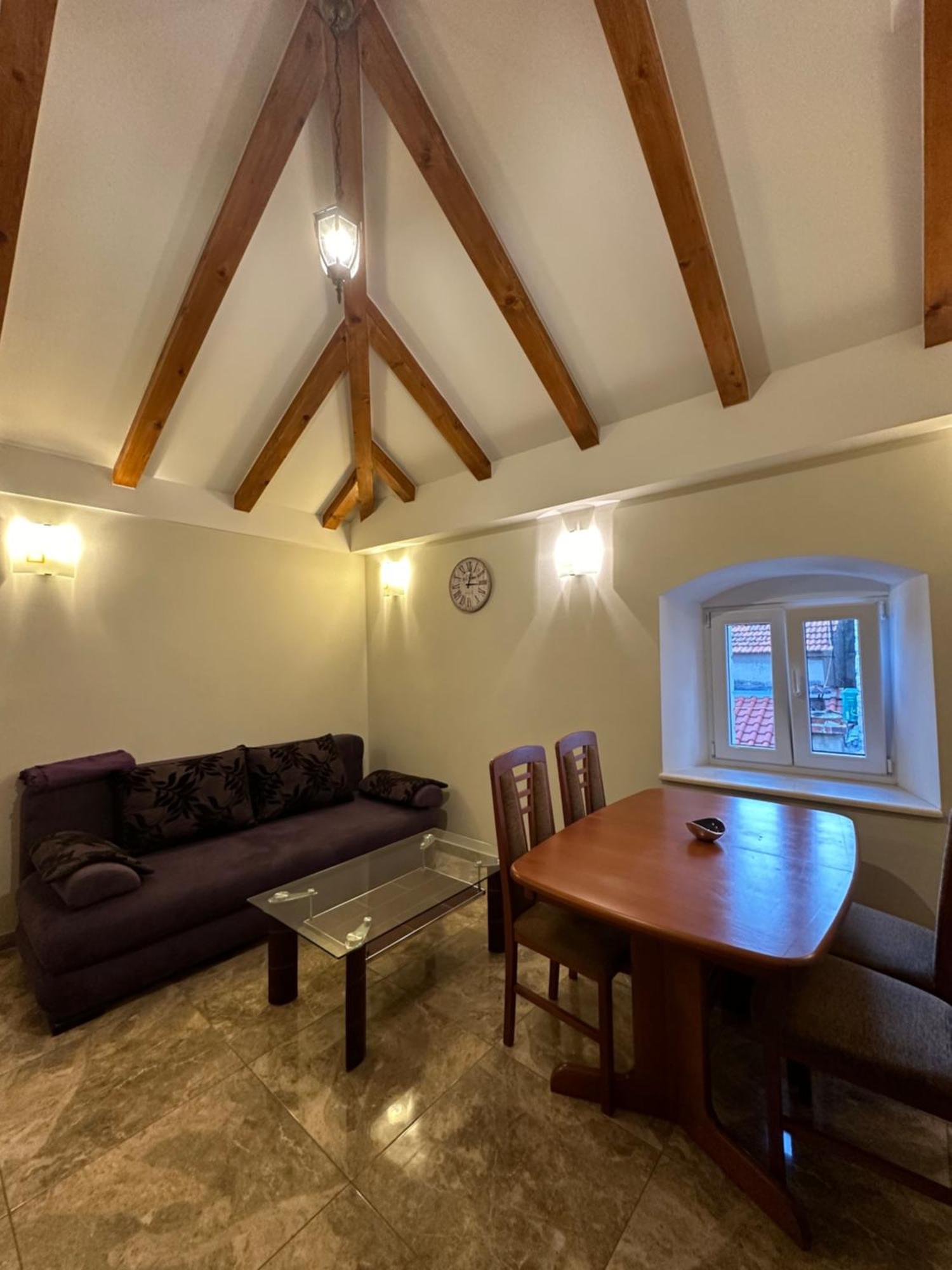 Old Town Apartments Trogir - Free Parking Eksteriør billede