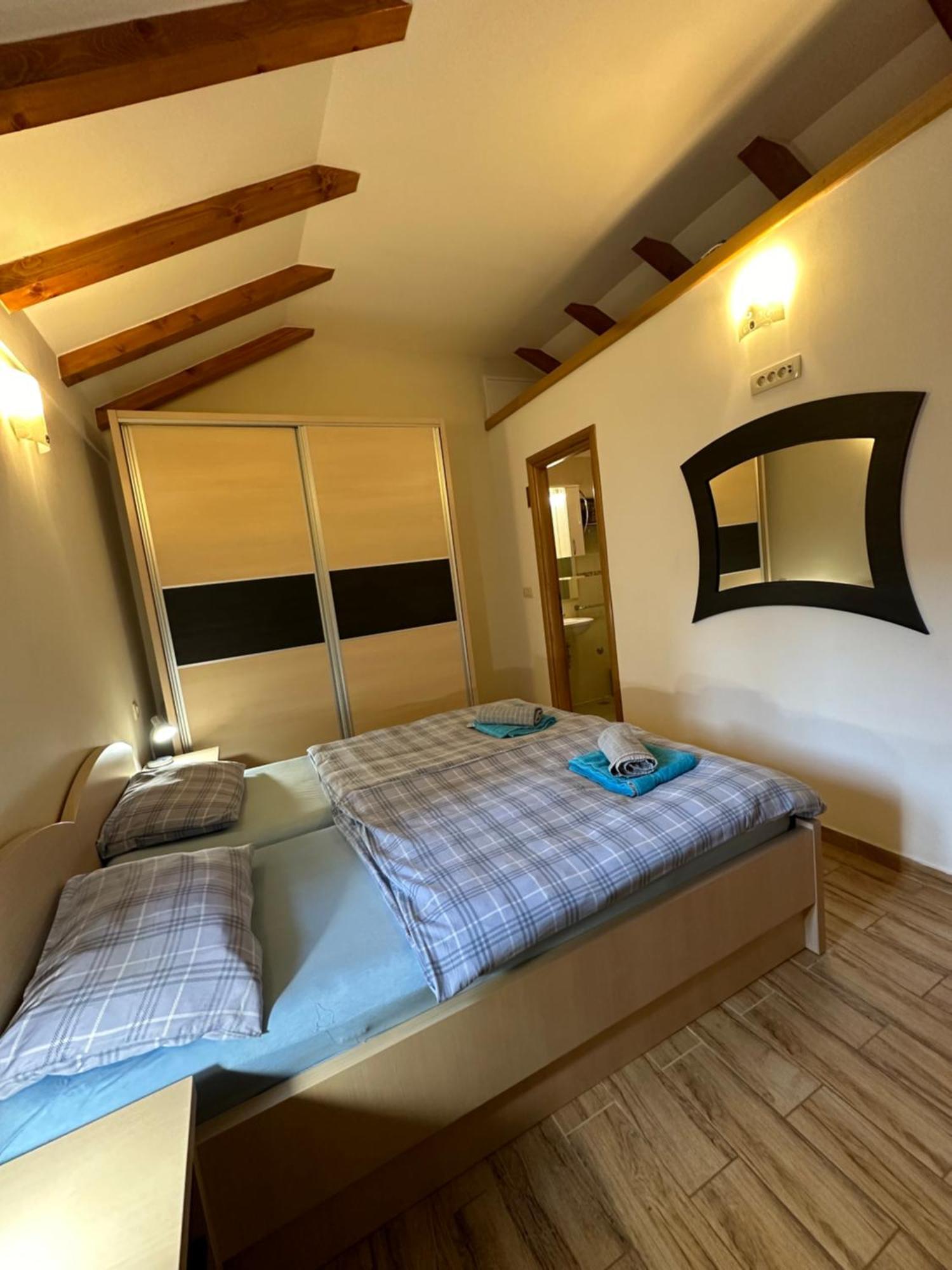 Old Town Apartments Trogir - Free Parking Eksteriør billede