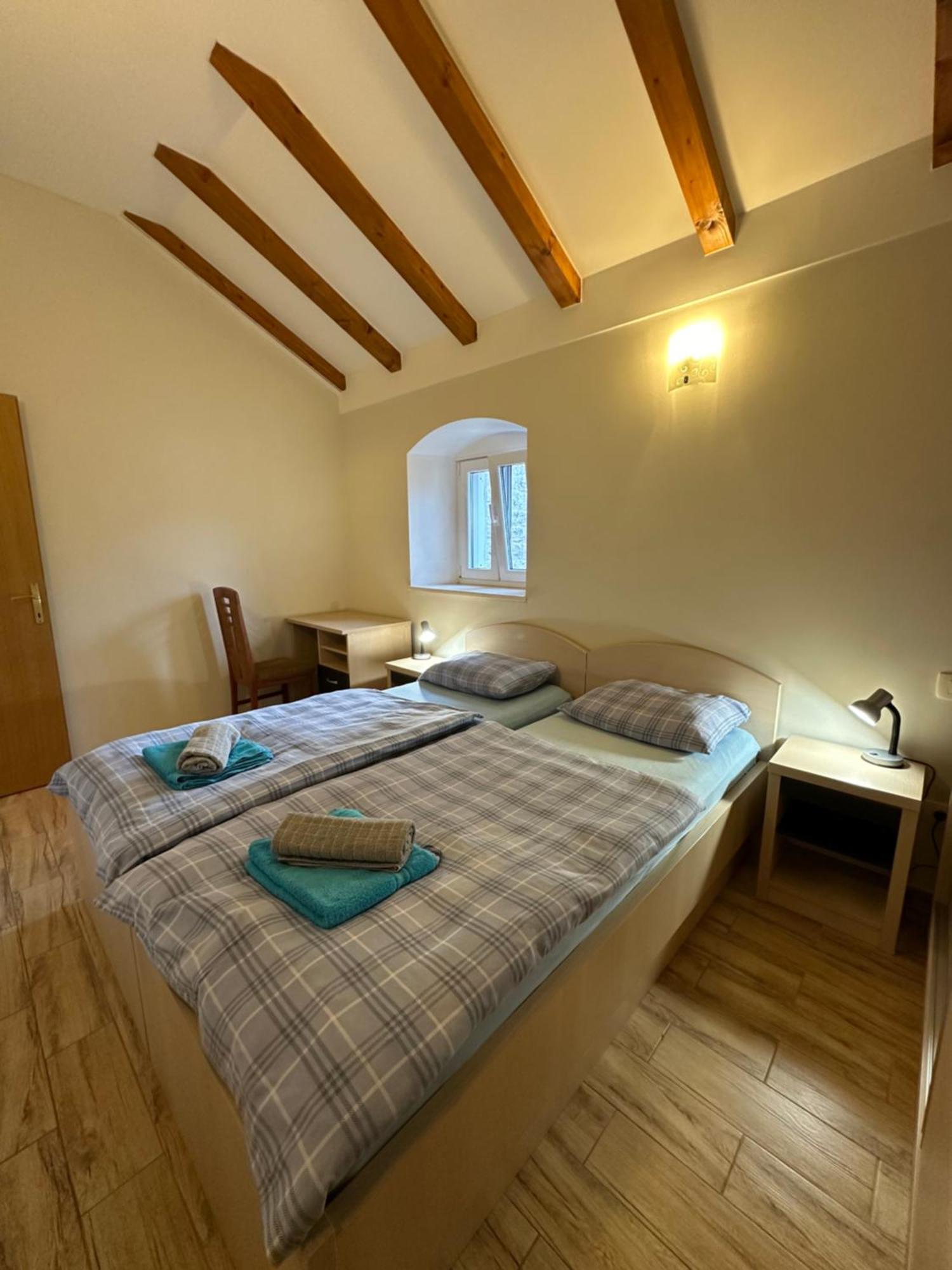 Old Town Apartments Trogir - Free Parking Eksteriør billede